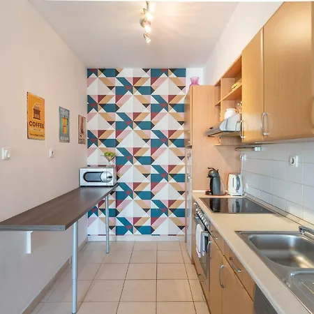 Riverview Deluxe/garage&swimming Pool Free Apartment *
