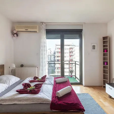 Riverview Deluxe/garage&swimming Pool Free * Budapest